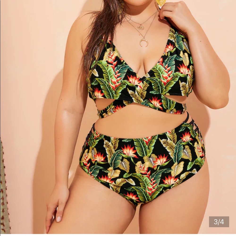 1XL PLUS SIZE BATHING SUIT 2 PIECE